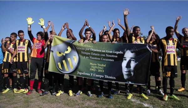 Homenaje a Mario Verdial en el Casmul-Real España