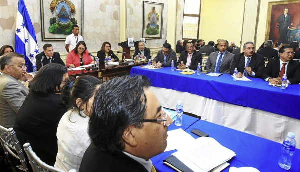 Socializan con sector salud Ley de Protección Social