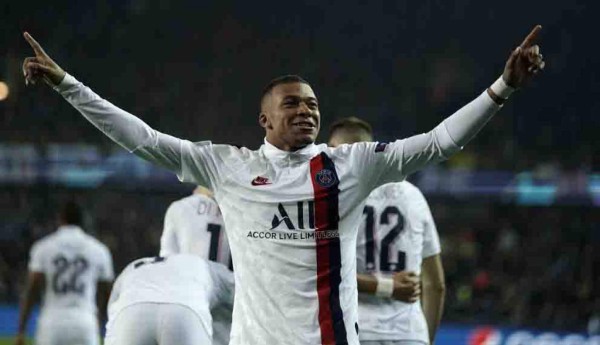 Video: El PSG no tuvo piedad y aplastó al Brujas con hat-trick de Mbappé