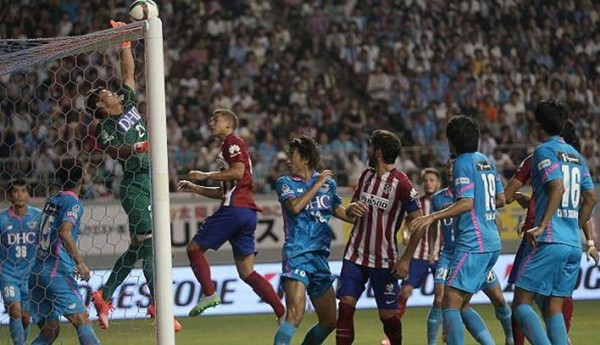 Koke anota gol olímpico en empate del Atlético ante club japonés