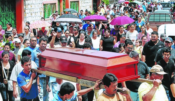 'Mami, me duele. A mi papito ya no lo volveré a ver”: hija de taxista asesinado