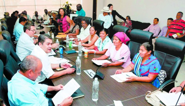 Designan a ministro de Trabajo como coordinador del diálogo