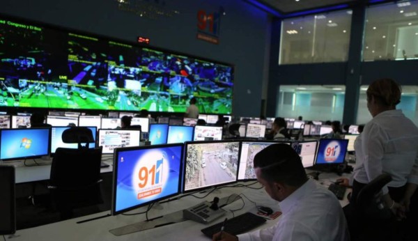 Hasta para pedir comida llaman al teléfono de emergencia 911