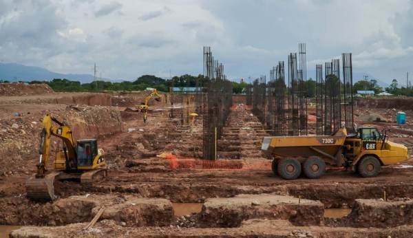 Comienza fundición de cimientos en nuevo aeropuerto Palmerola