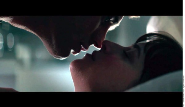 Fotos: Candentes escenas de 50 Sombras de Grey