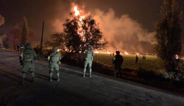 México: Al menos 29 muertos y 54 heridos por explosión en ducto de combustible   