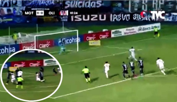 ¡San Rougier! Así le detuvo el portero argentino el penal a Jerry Bengtson en la Final Ida