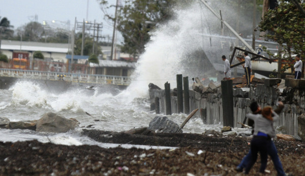 Destrozos y un muerto, el saldo del temporal