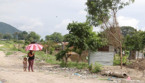 Invasiones dejan sin agua la Villa Olímpica