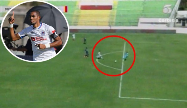 VIDEO: El despiste de Rougier que aprovechó Jerry Bengtson para marcar gol