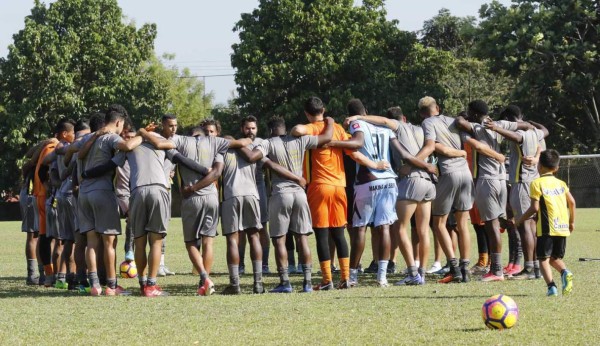 Real España con dos bajas contra Olimpia