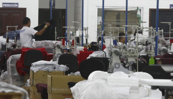 Sector maquila ofrece unas 100 vacantes en San Pedro Sula