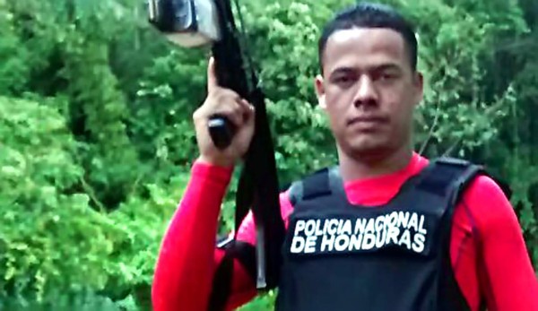 Jefe de la DPI de Catacamas lucha por su vida en el Hospital Militar