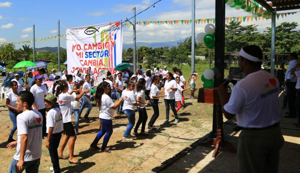 Claman por paz en las calles de la Rivera Hernández