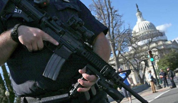 FBI acusa a un policía de Washington de apoyar al Isis