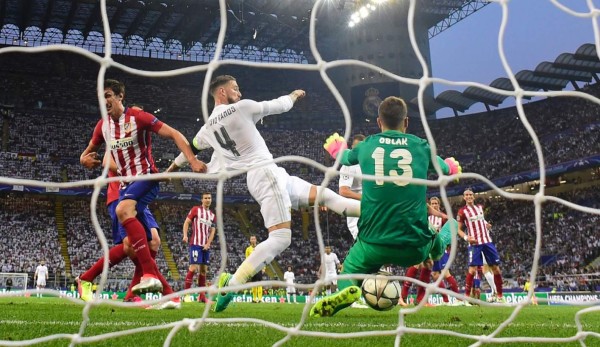 ¿Fuera de juego en el gol de Sergio Ramos?