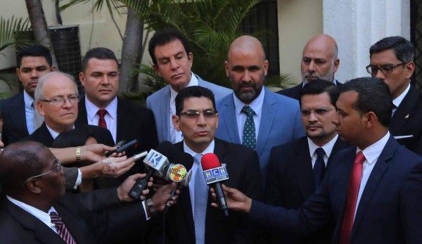 Diálogo piden en PAC para poder solventar crisis con Nasralla