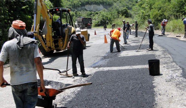 Honduras: arranca bacheo de tramo Santa Rita-El Negrito