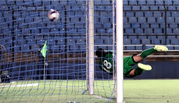 VIDEO: Noel Valladares, el villano de la derrota ante Guatemala