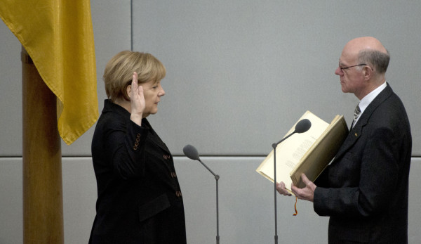 Merkel es elegida canciller por tercera vez