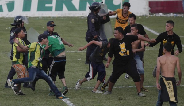 Estadio del Marathón sancionado con dos partidos