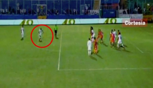 Video: Óscar Salas anotó un golazo y el primero del Torneo Apertura 2017