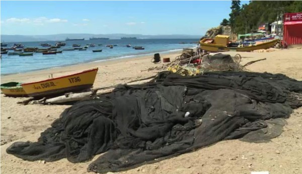En Chile le dan una segunda vida a las redes de pesca