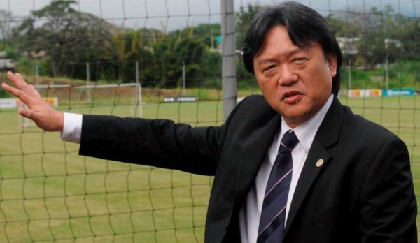 Expresidente de fútbol de Costa Rica presenta pedido de libertad