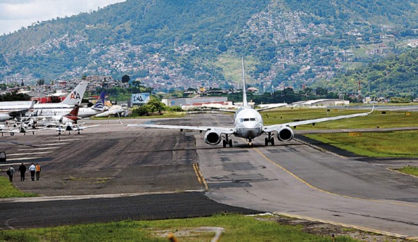 Gobierno habilitará vuelos para hondureños que desean ingresar al país
