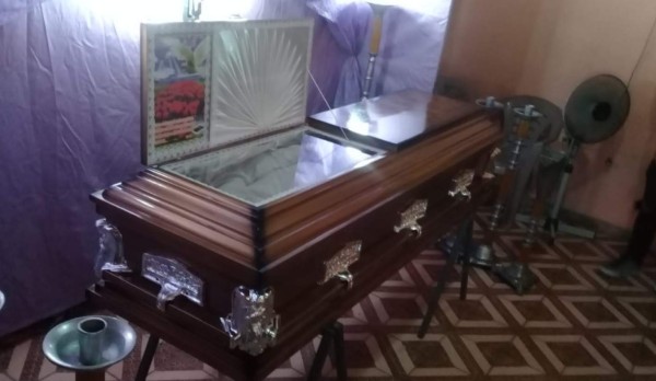 Familiares y amigos velan el cuerpo del periodista Gabriel Hernández