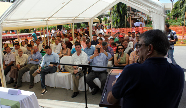 Banadesa inaugura remodelación de sucursal en El Progreso