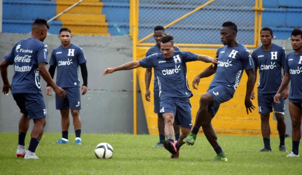 Honduras, con variantes en el once titular frente a México
