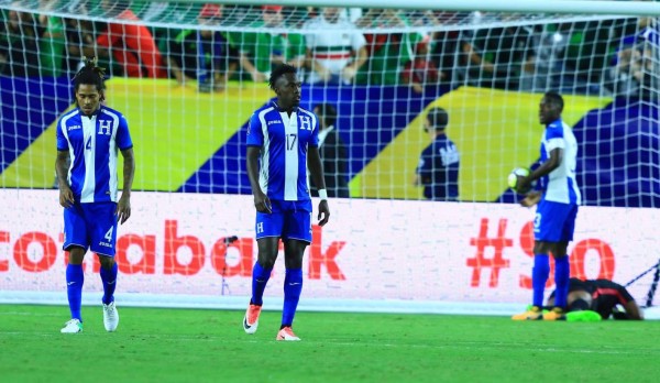 Honduras terminó su papelón en Copa Oro con derrrota frente a México