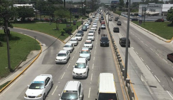 Policía hará uso de la fuerza si bloqueos de carreteras continúan