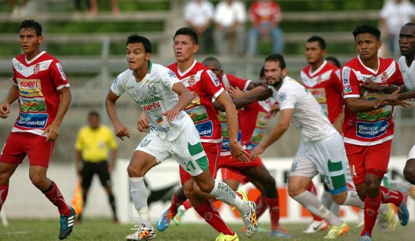 Real Sociedad recupera la alegría a costa del Platense