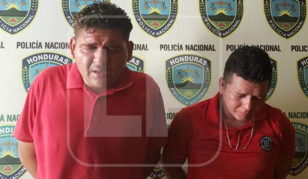Caen dos individuos cuando robaban en tienda de ropa en San Pedro Sula