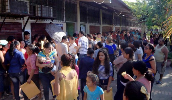 43 directores acusados por cobros de matrícula