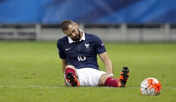 Benzema sufre una lesión de grado 1 de los isquiotibiales