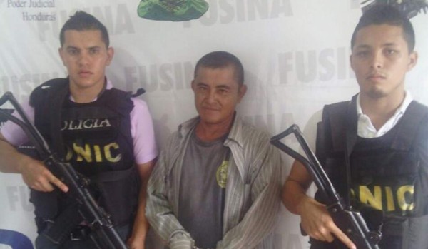 Capturan a hombre que agredió a su mujer a machetazos