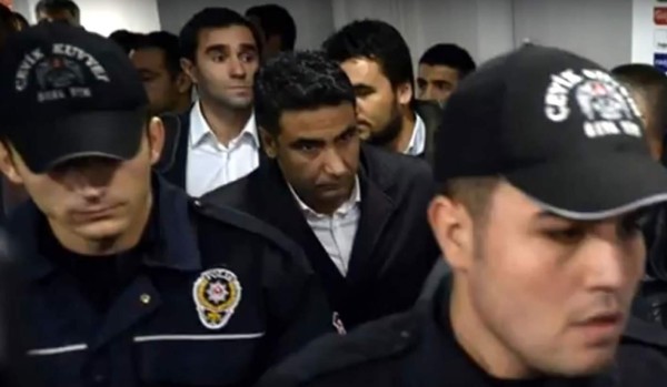 Secuestran a árbitros de un partido de fútbol turco por no pitar un penal