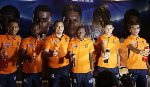 Gatorade recibió a los jóvenes que regresaron de Milán