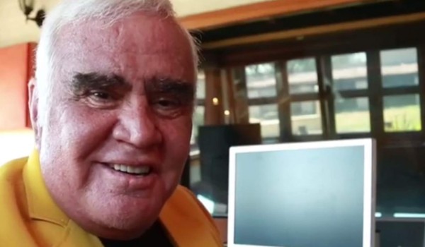 Vicente Fernández comparte mensaje y luce irreconocible