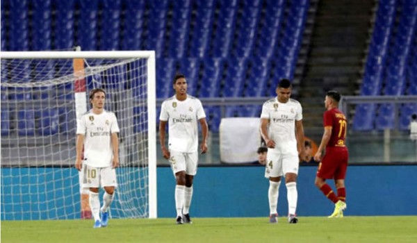 Real Madrid pierde contra la Roma y alimenta las dudas