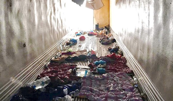 Descubren a 58 indocumentados escondidos en un tráiler