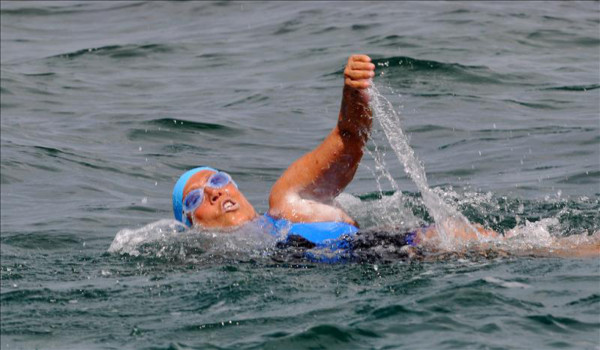 Diana Nyad completa la travesía de cruzar de Cuba a La Florida  
