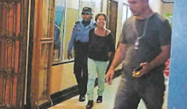 Envían a prisión a dueña de agencia de viajes en Roatán