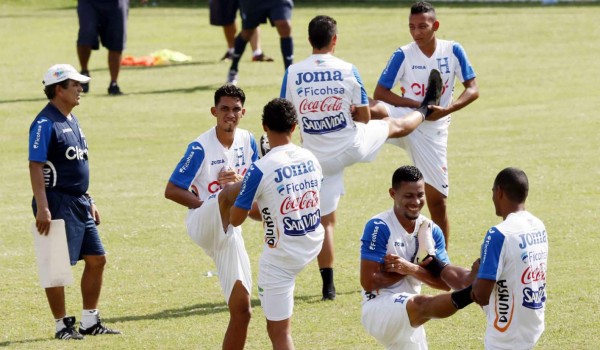 La Selección de Honduras entrena solo con dos garífunas