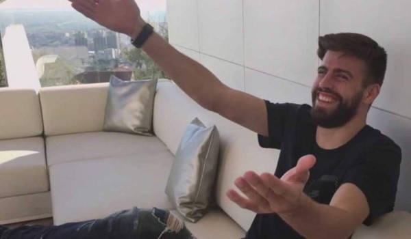 Video: La reacción de Piqué al escuchar el Himno del Real Madrid