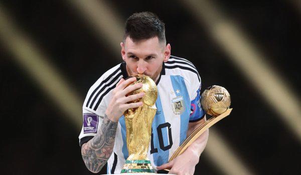 Lionel Messi logró la esperada Copa del Mundo con la Selección Nacional de Argentina.