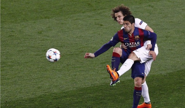 David Luiz sobre los caños de Luis Suárez: 'Le pasa a jugadores de carácter'